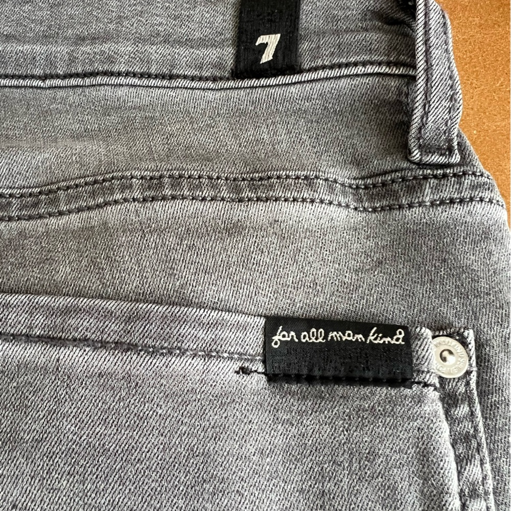 7 For Mankind Tailorless B(Air) Bootcut. Size 30.